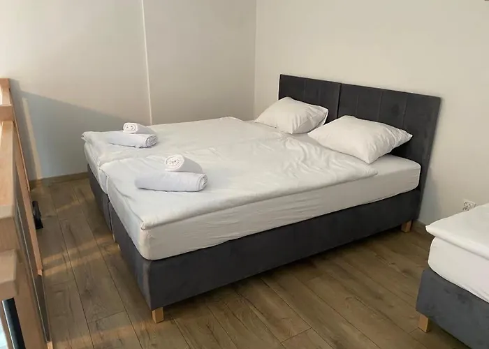 Platanowe Wzgorze アパート *